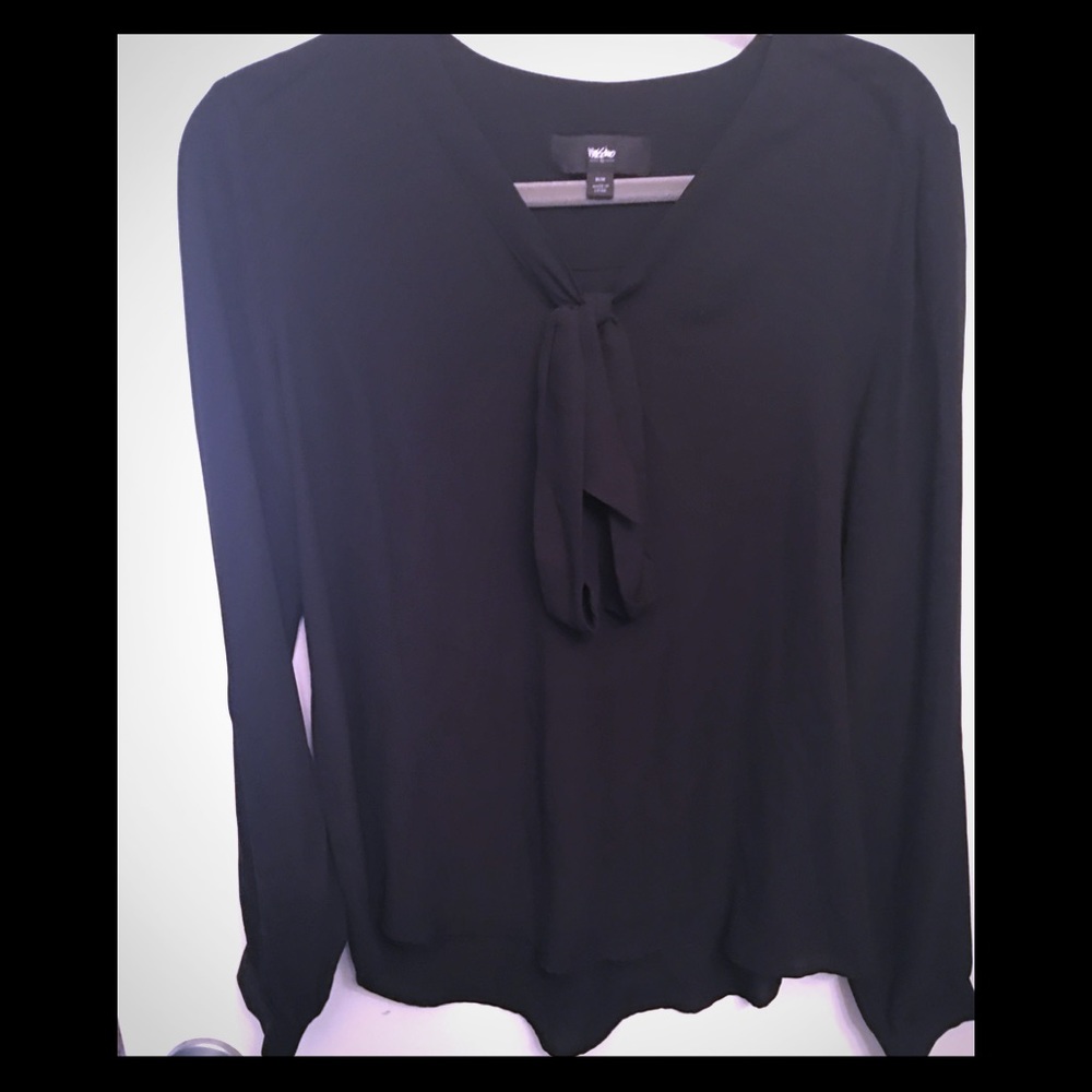 Black shirt